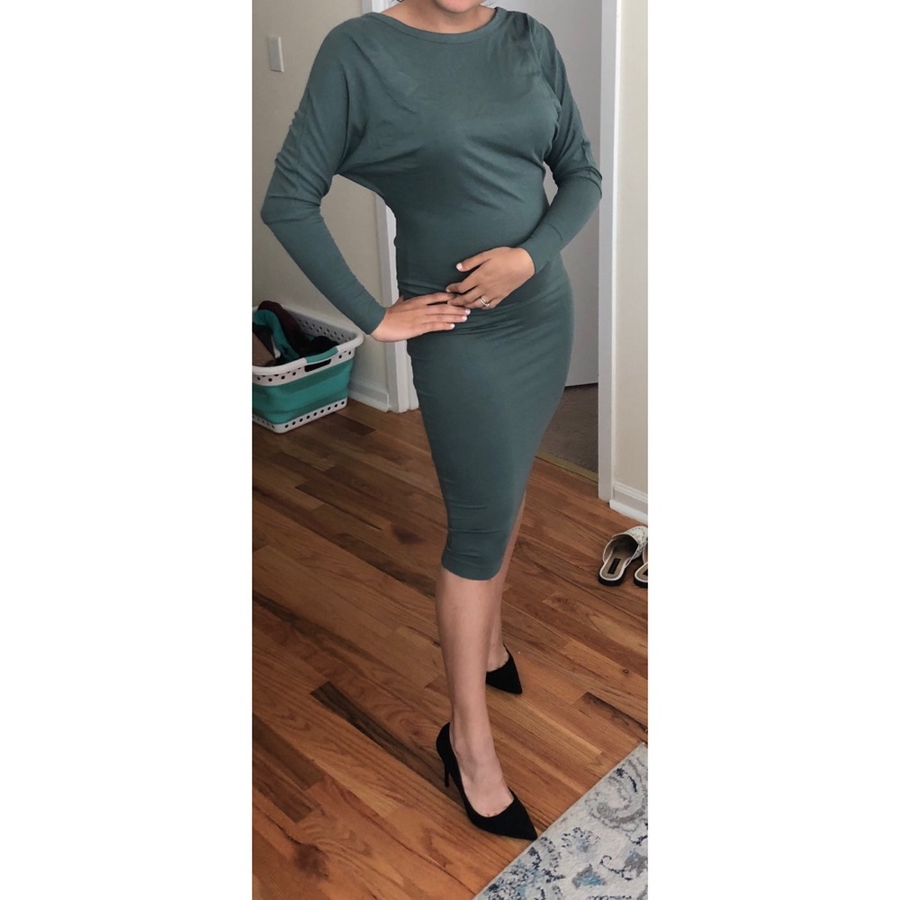 H&M Green Bodycon Midi Dress with Batwing Sleeves